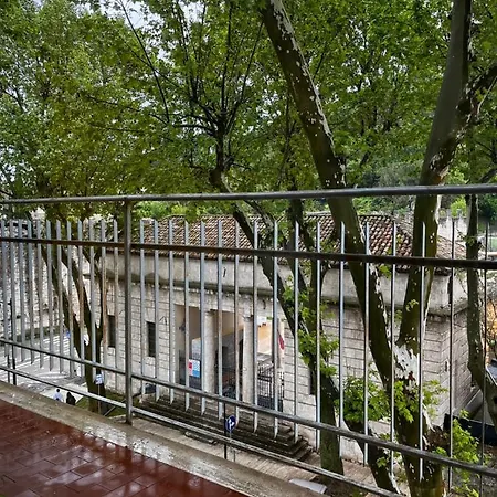Porta Romana-language And Art Bed & Breakfast 3*