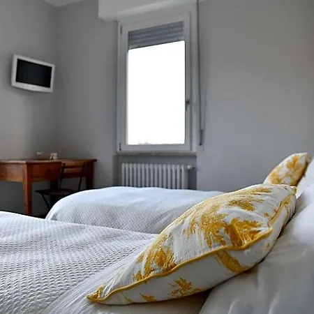 Bed & Breakfast Porta Romana-language And Art