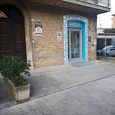 Bed & Breakfast Porta Romana-language And Art
