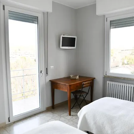 Porta Romana-language And Art Bed and breakfast *